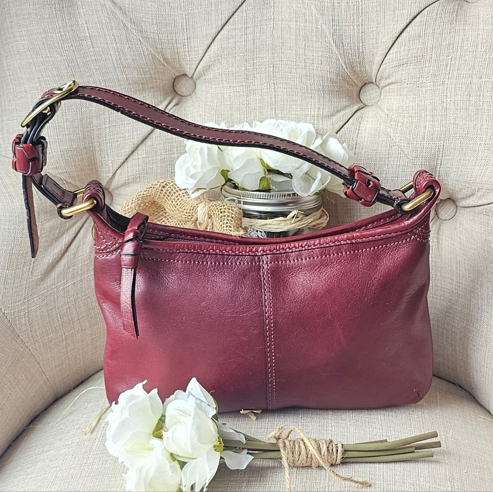 Coach Legacy Bleeker Burnished Vachetta Leather Shoulder Bag ( Burgundy )